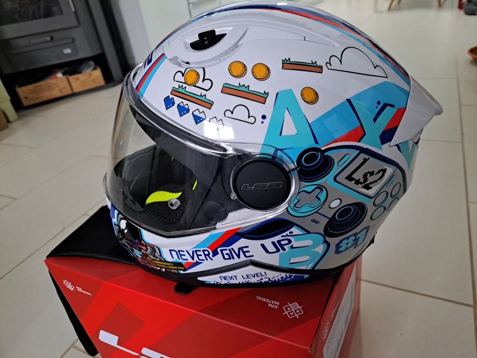 Capacete  moto Ls2 tam M criança como novo