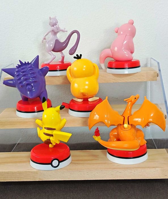 Figuras de ação da série Pokémon Mobile em parceria com outras marcas