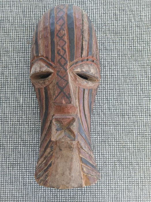 Máscaras africanas autênticas e muito antigas