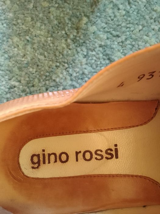 Skórzane półbuty wiązane Gino Rossi