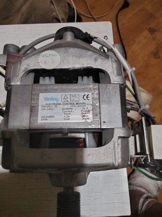 Продам двигатели к стиральный машинкам