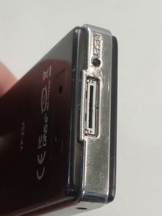 MP3-плеер Samsung YP-Z5F
