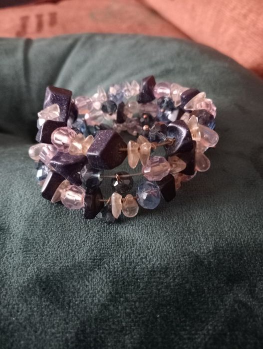 Bransoletka, potrójna z kamykami nocy pustyni,w kolorze granatowym