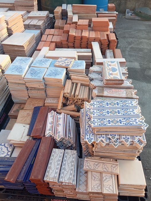Azulejo, barras , rodapé,etc