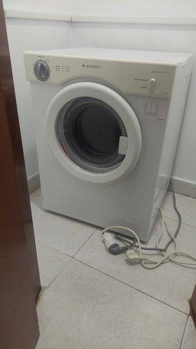 Maquina secar roupa pequena