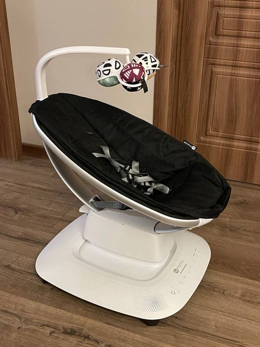 Захитуючий центр 4moms