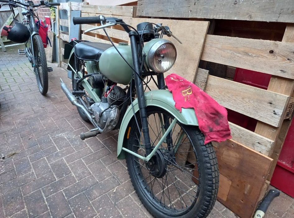 Royal Enfield 1953