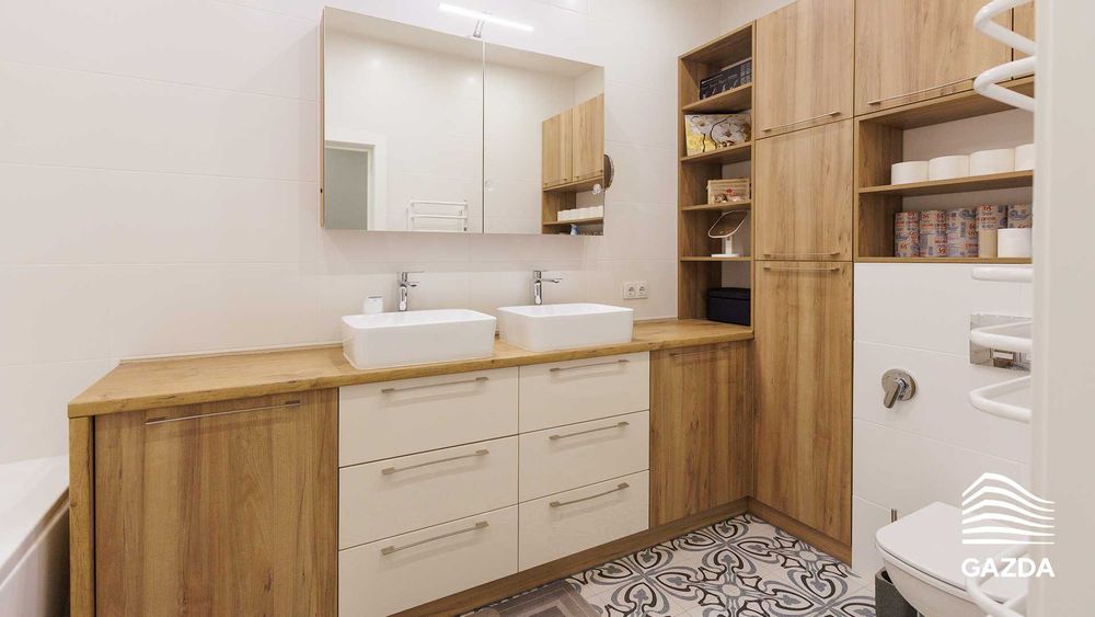 4-кімнатна квартира з ремонтом | SAKURA | Ужгород - SK 5.37