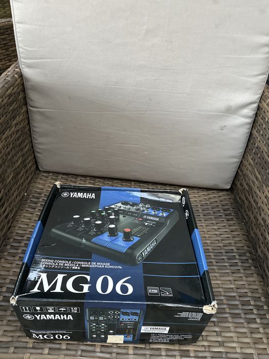 Mixer Yamaha MG06 COMO NOVO!!