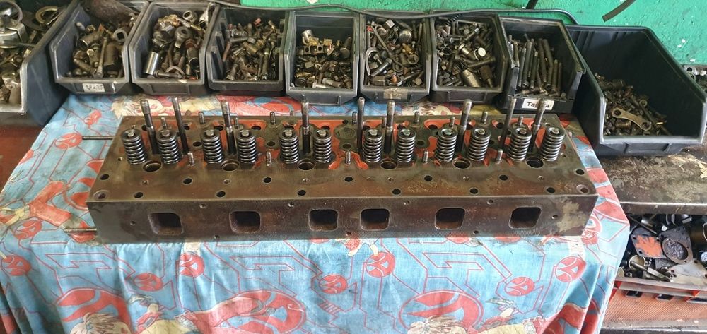 Głowica silnika SW400 kombajn (wolnossący - turbo)