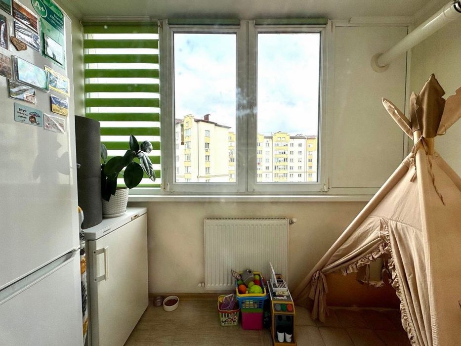 Продаж 2-х кімнатної квартири на вул. Симоненка