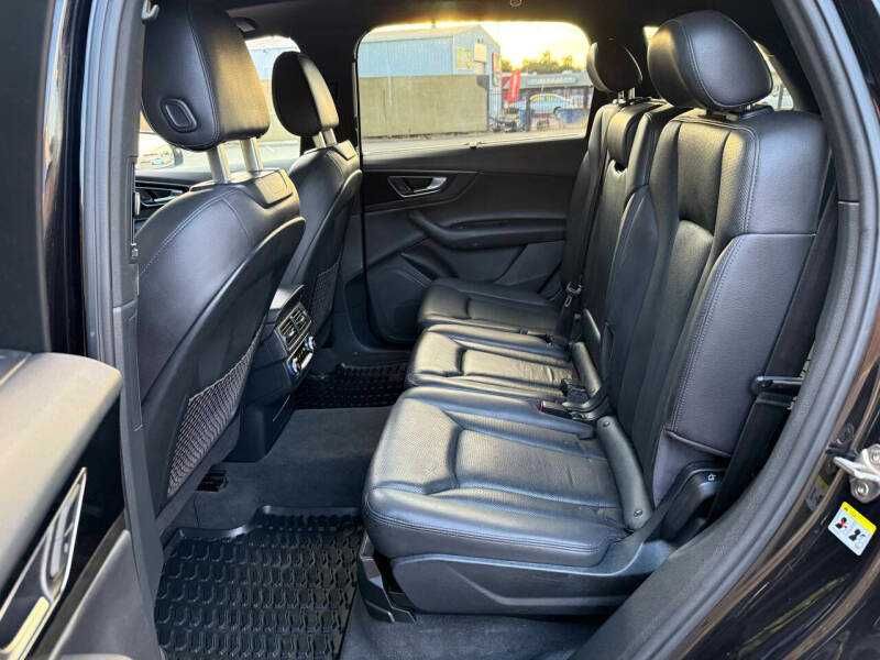 2017 Audi Q7 3.0T Premium Plus