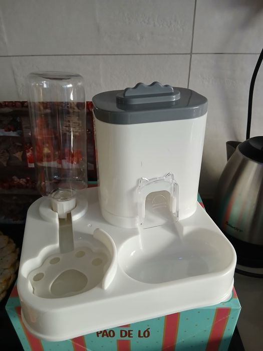 Comedouro para gatos