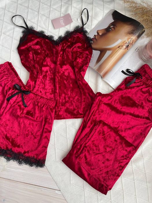 Велюровый набор.