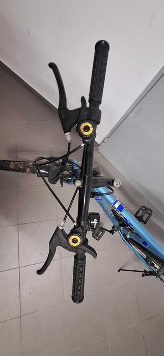 Rower Arctic MTB rozmiar opony na zdjęciu
