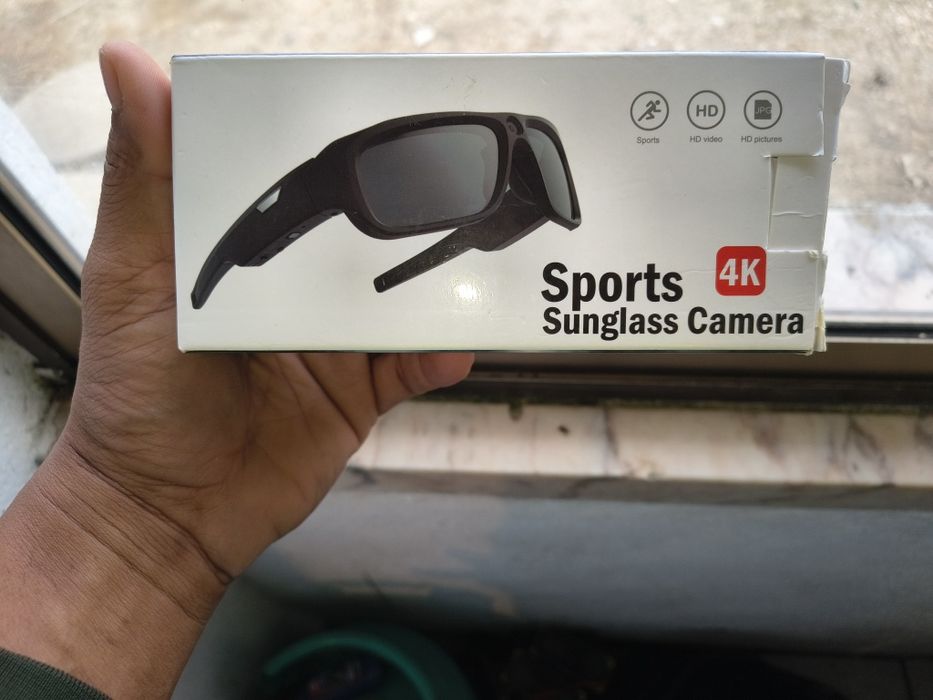 Óculos esportivo com câmera