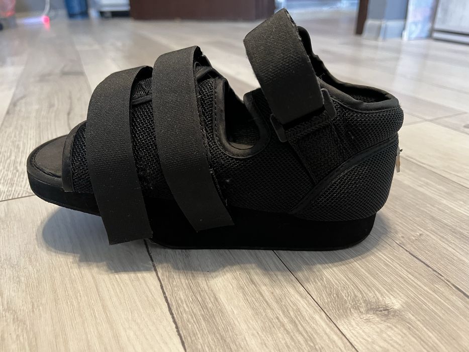 Взуття післяопераційне Барука