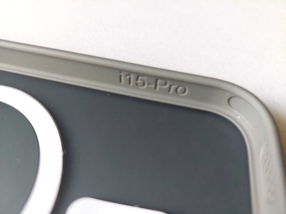 Etui do iPhone 15 Pro