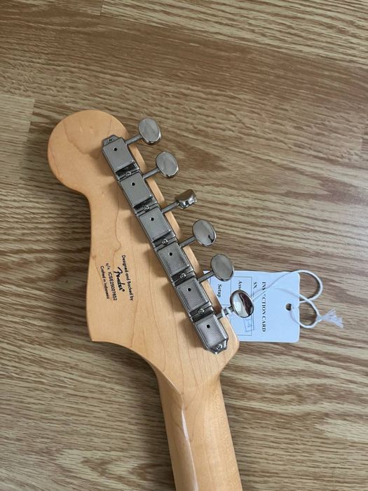 Новий Squier Classic Vibe '60s Jazzmaster Tahitian Coral
