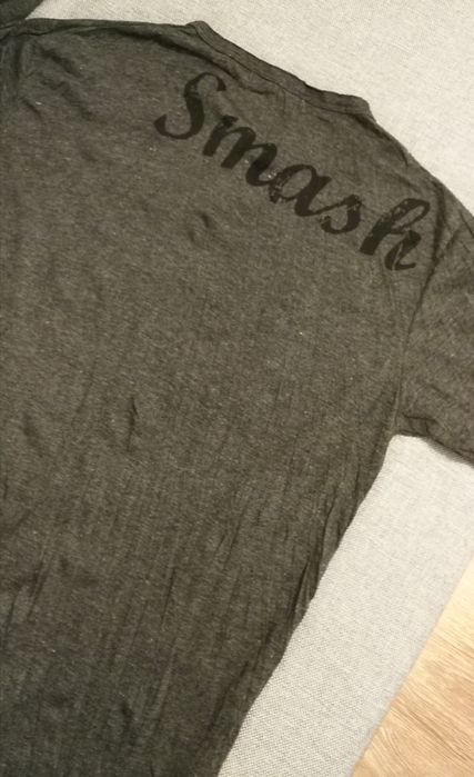 Stylowy T-shirt kultowej marki Smash