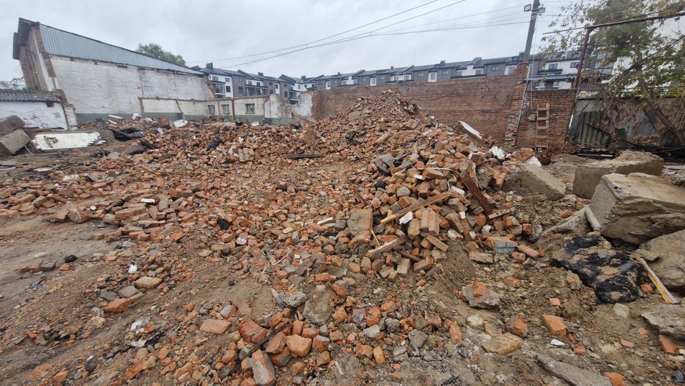 Бій цегли на дорогу Доставка