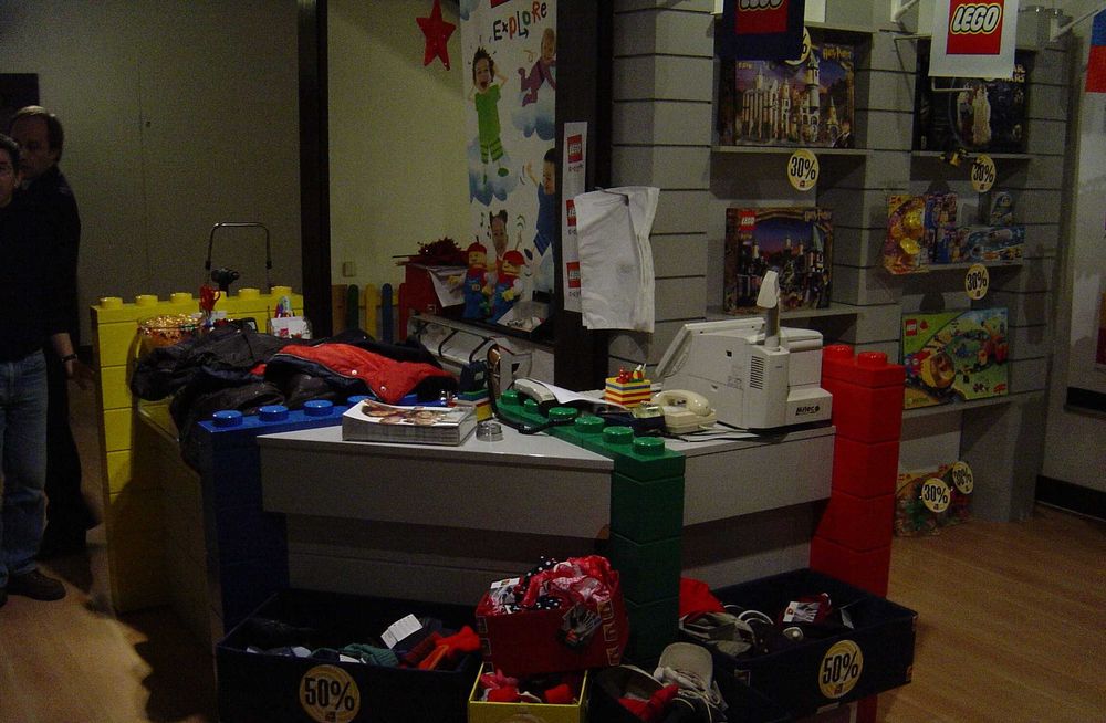 Mobiliário Loja LEGO