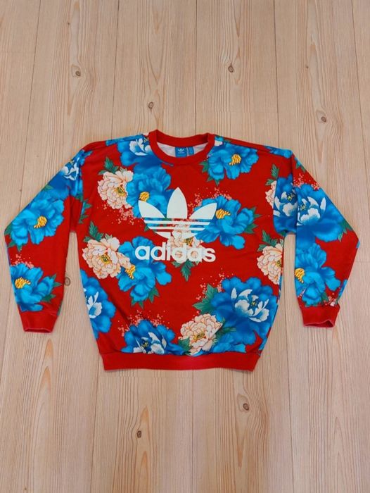 Stylowa bluza crewneck Adidas