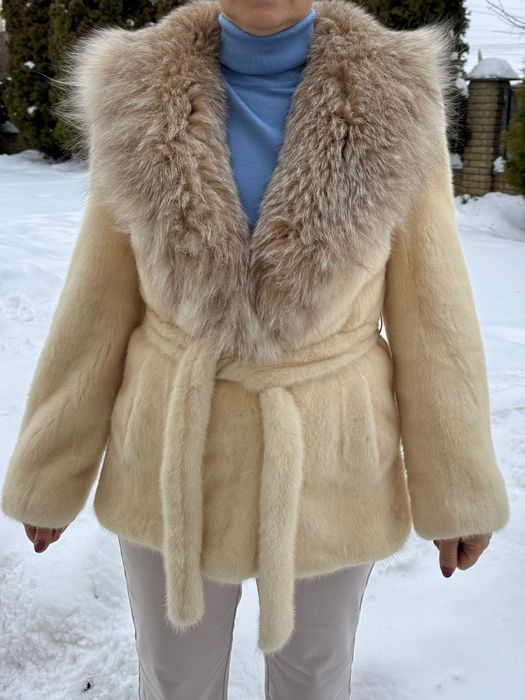Норкова напівшуба