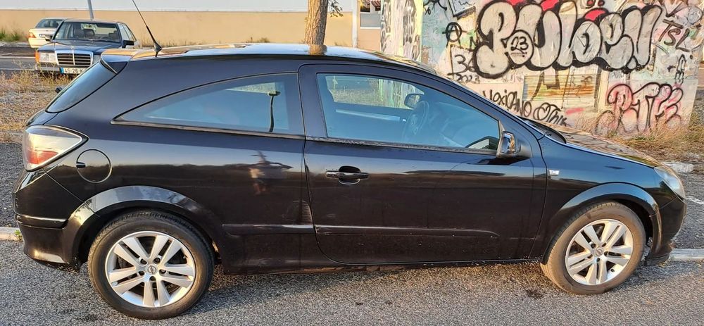 Opel Astra GTC 1.9 CDTi