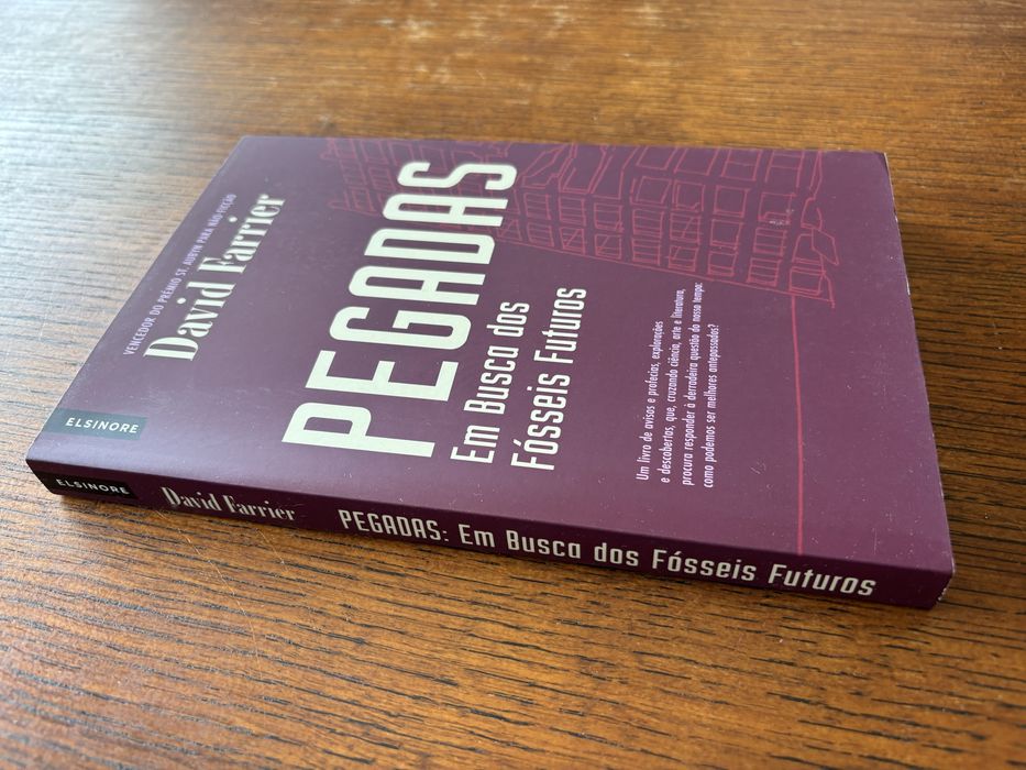 Footprints: In Search of Future Fossils64740674354306121