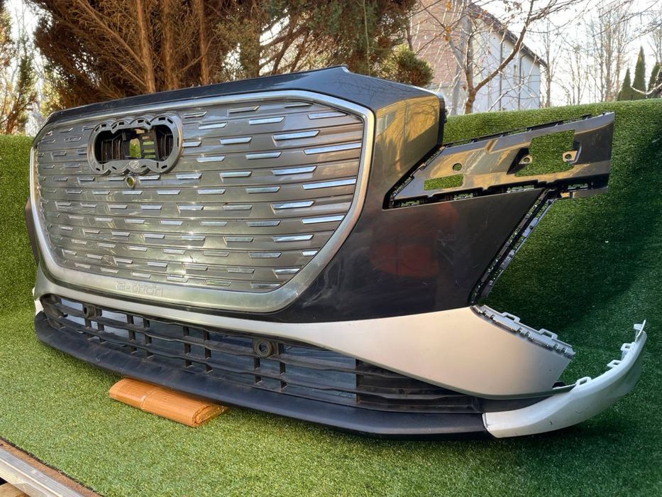 Audi Q4 E-tron 89A бампер передній S-line +спойлер +решітка