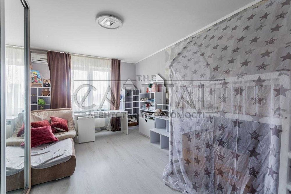 Продаж квартири, ЖК Крістер Град, вул. Сергія Данченка