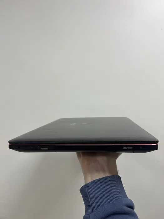 Ігровий ноутбук ASUS ROG i7 GTX SSD IPS