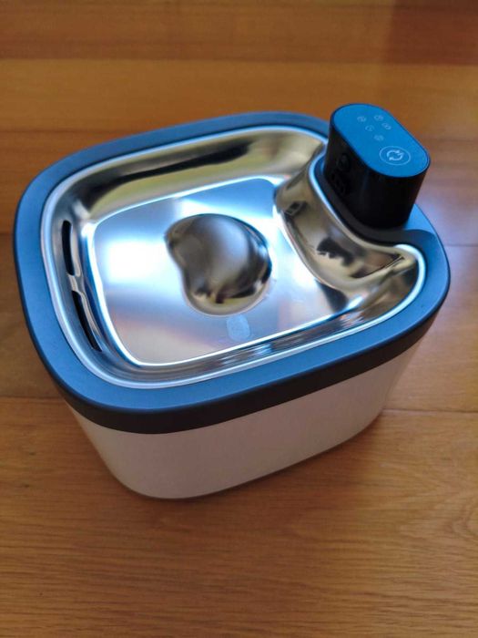 Fonte de Água Eramong para Gatos – Inox e Ultra Silenciosa – Como Nova
