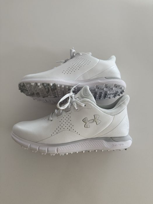 Sapatos de golfe