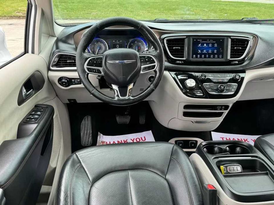 2019 Chrysler Pacifica Touring