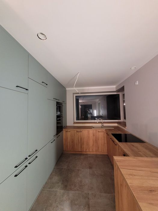 Meble na wymiar,kuchnie,szafy wnękowe ,meble do łazienki