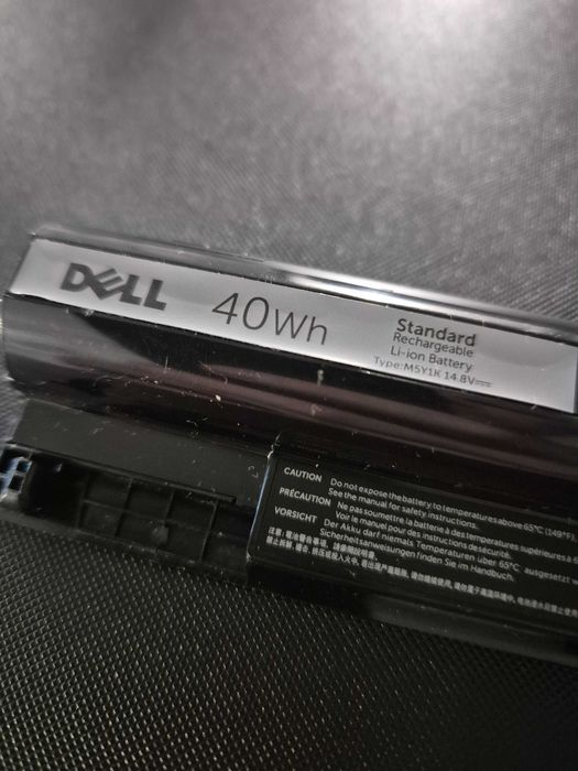 Dell inspiron 15 model 3552 na części