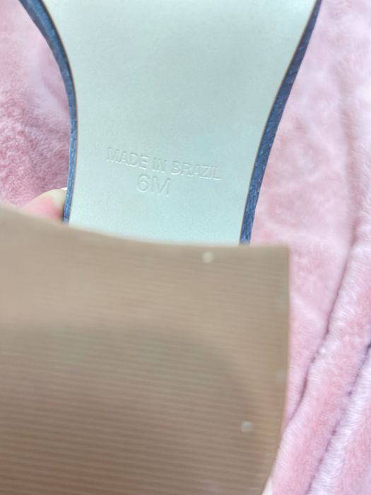 Босоніжки 36 розмір . Нові