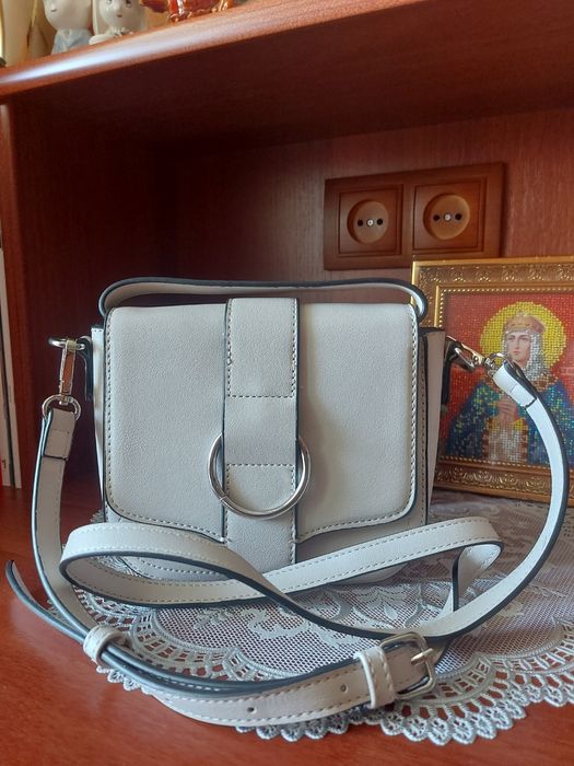 Женская сумочка через плечо