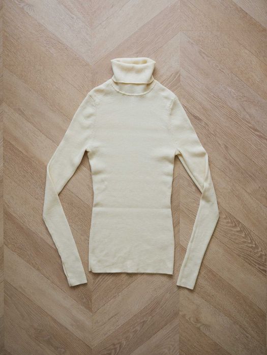 Светр водолазка butter yellow ARKET вовна 100%