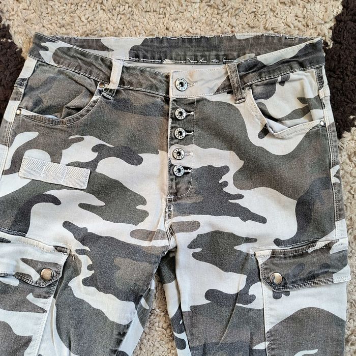 spodnie chłopięce moro joggery rozmiar S (152 cm)