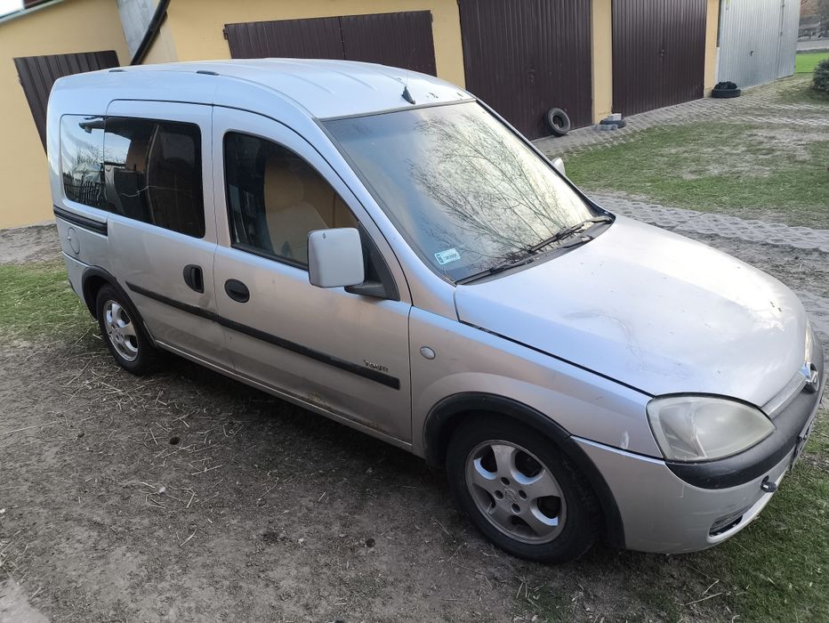 Opel combo C tour 1,7 cdti