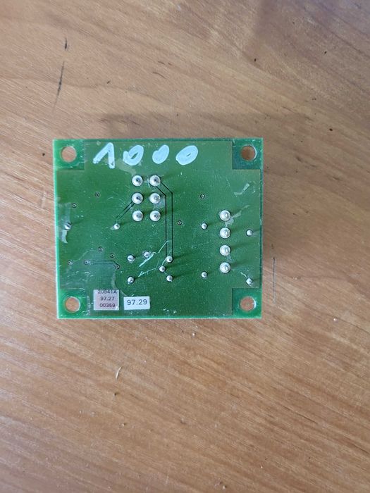 Panel bezpieczników. Możliwa wysyłka