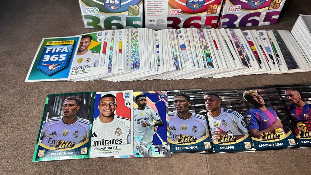 Майже будь-який стікер PANINI FIFA 365 2026 / ФІФА 2026