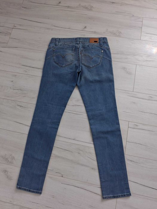 jeansy damskie levis rozm. 29/32 nowe