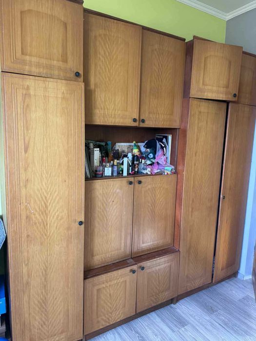 Шафа для вітальні, спальні