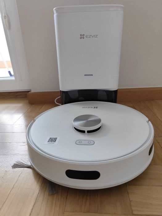 Robot sprzątający ze stacją Ezviz RE5 Plus 45,  4-letnia gwarancja