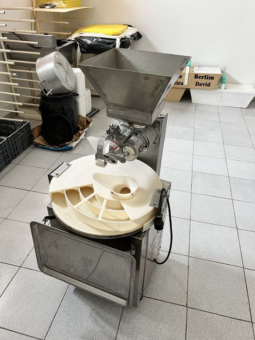 Máquina automática divisora de corte de massa redonda pizza/pao/bola de Berlim massa formato bola pequena