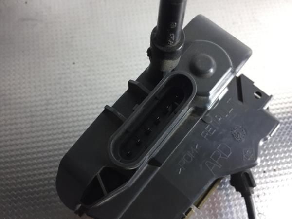 Fechadura / fecho porta trás direito RENAULT Megane II (BM0/1_, CM0/1_